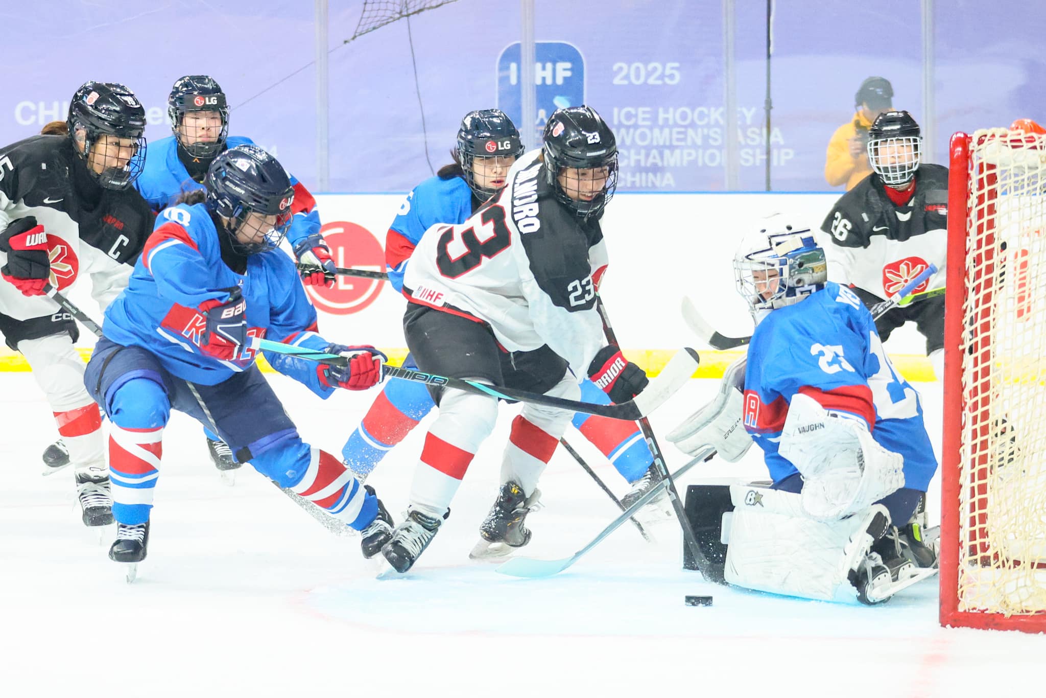Photo @ Japan Ice Hockey Federation - Japan, China Win Openers At Inaugural IIHF Asia Women's Championship