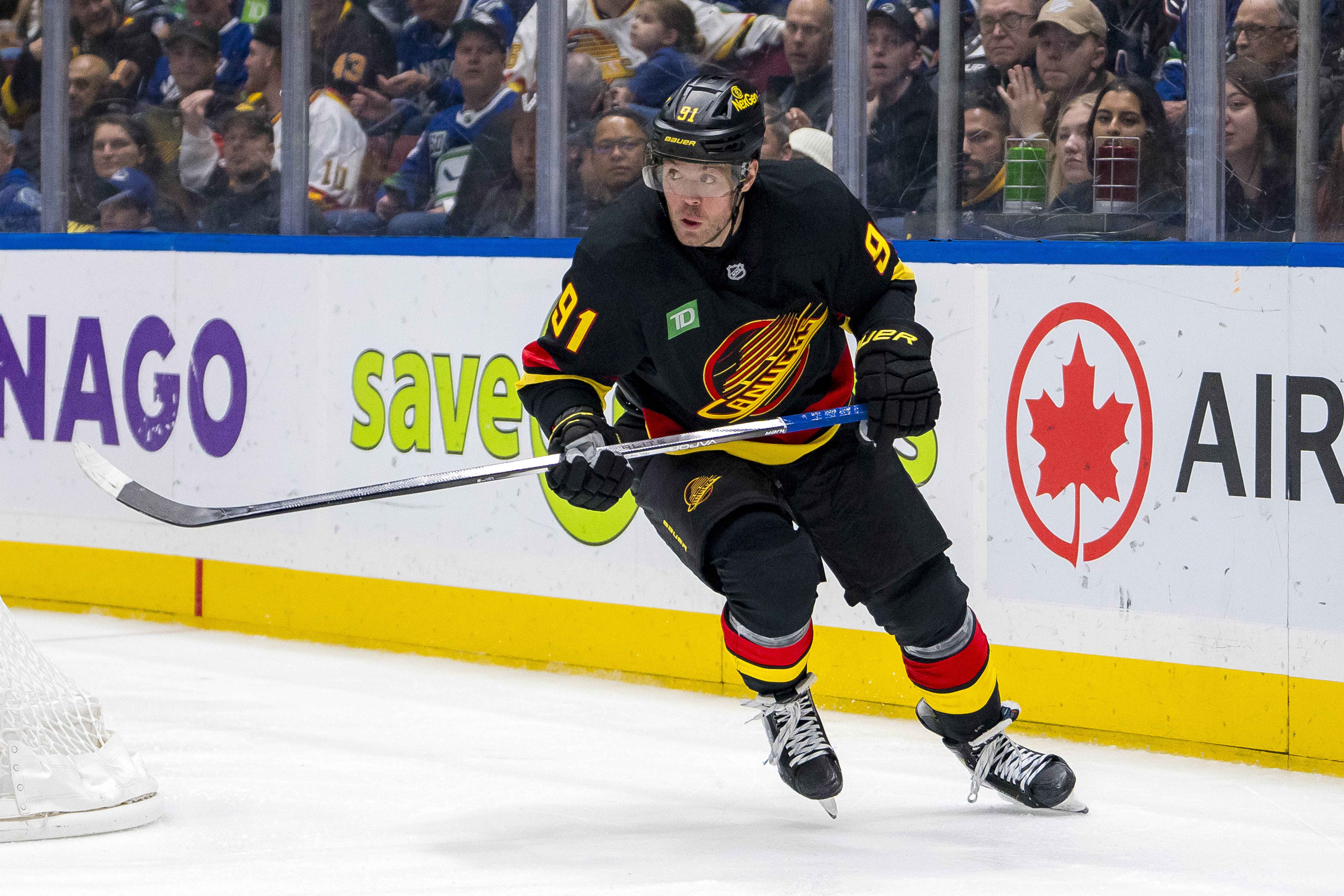 Bob Frid-Imagn Images - BREAKING: Canucks Trade Daniel Sprong To Kraken