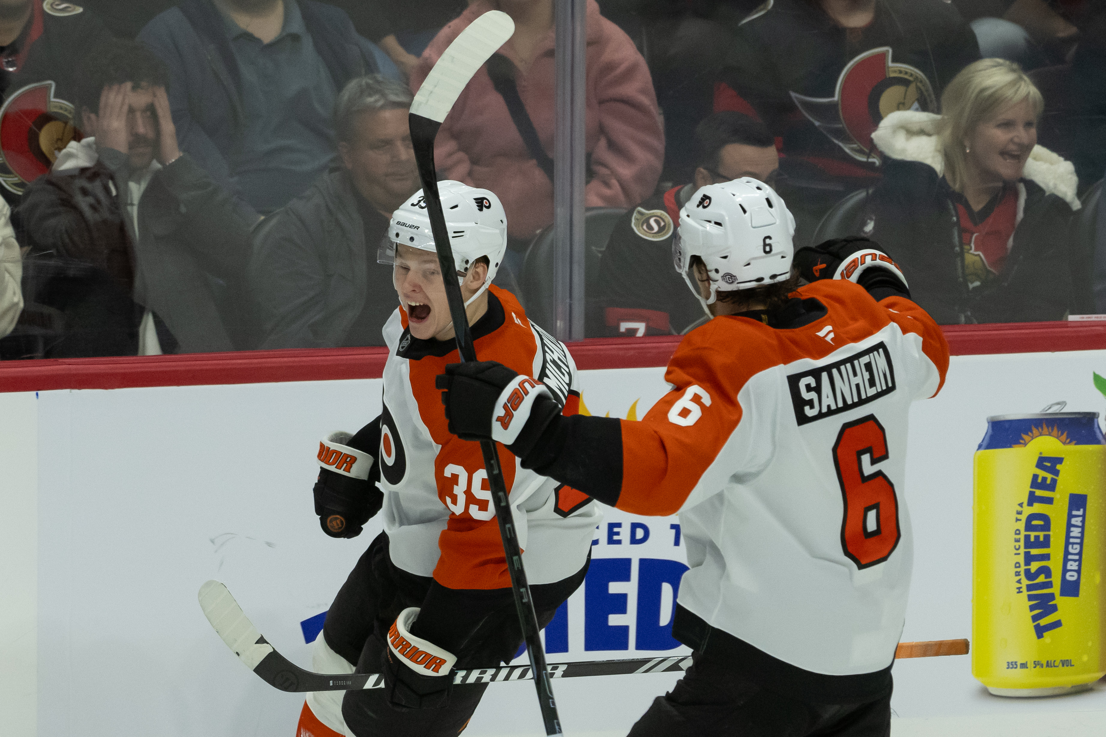 © Marc DesRosiers-Imagn Images - Flyers Star Rookie Makes Team History