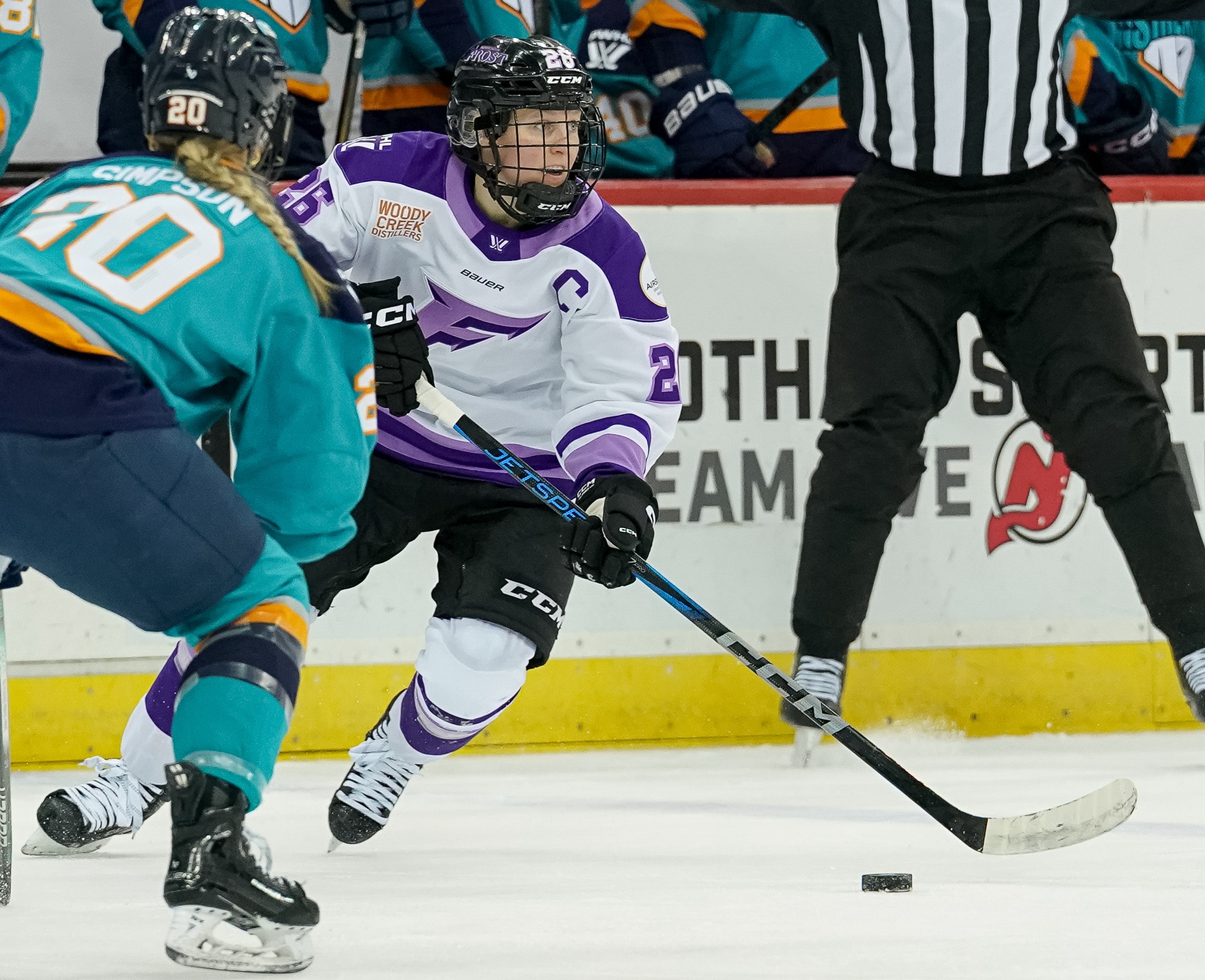 Photo @ PWHL - New York Suffers Slow Start As Frost Hold On In A Shootout