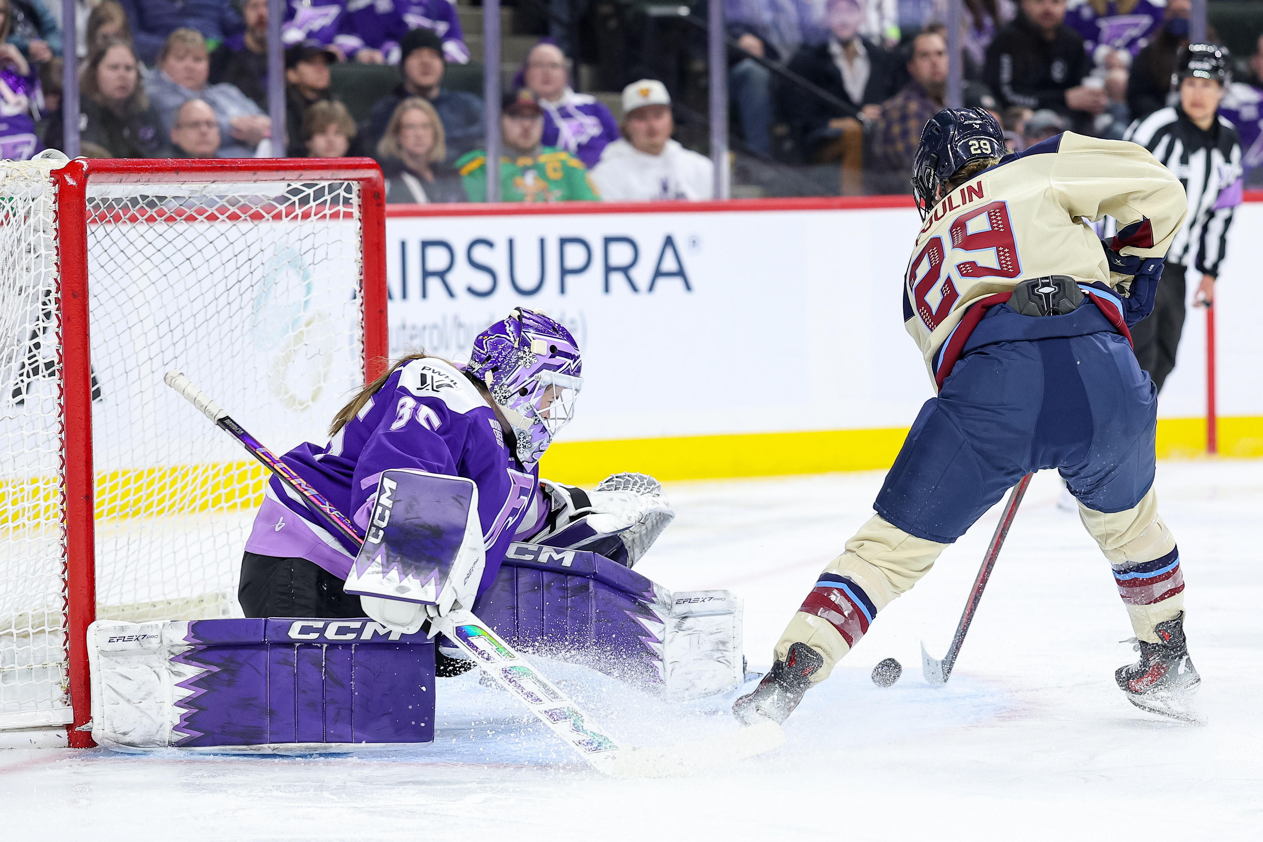 Photo @ PWHL - Three Takeaways: Montreal Victoire Hand Frost First Regulation Loss