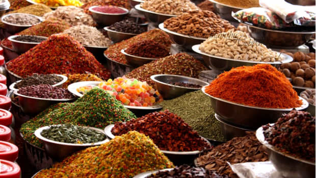 aromatic-spices-the-basic-ingredients-of-indian-cuisine