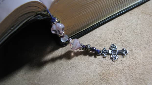 how-to-make-a-beaded-bible-bookmark