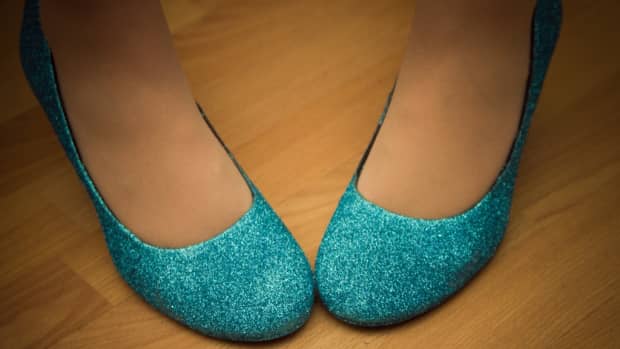diy-glitter-shoes