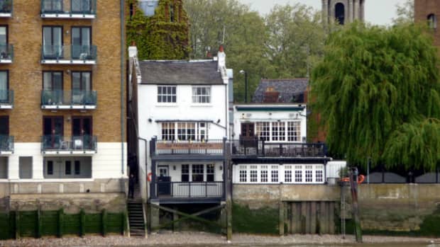 unusual-historic-pubs-in-london