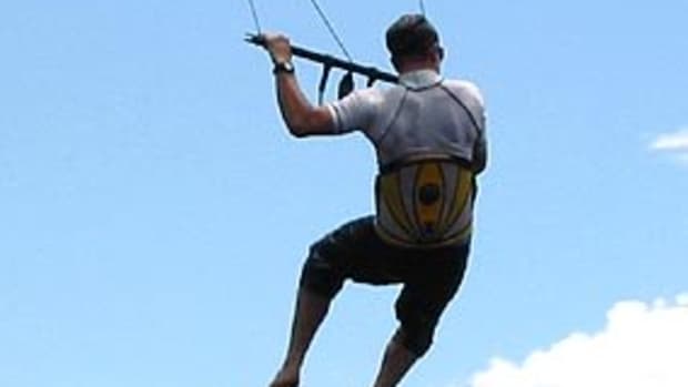 how-to-fly-and-jump-a-power-kite