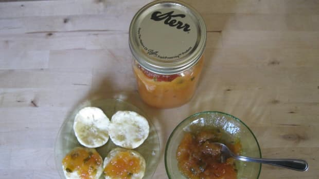 persimmon-and-jalapeno-pepper-jam