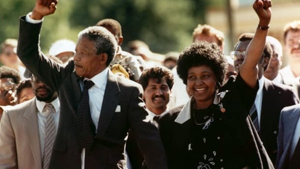 nelson-rolihlahla-tata-mandela-the-scarlet-pimpernel-a-part-of-us-died-with-him-without-him-aluta-kontinua
