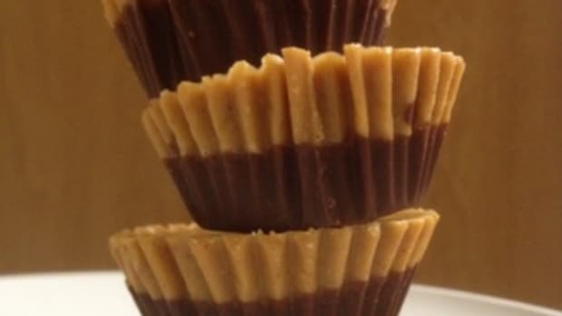 homemade-dark-chocolate-candy-reeses-peanut-butter-cups