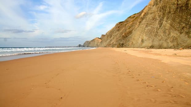 best-beaches-for-surfing-in-portugal