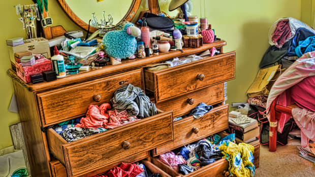 how-to-clean-a-messy-room-quickly