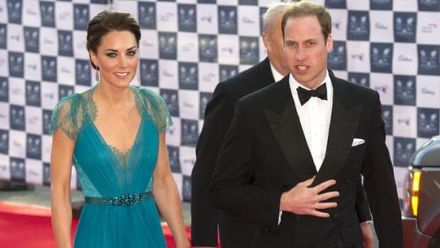 kate-middleton-in-teal-colored-jenny-packham-dress-and-jimmy-choo-shoes-is-this-the-best-kate-middleton-dress-ever