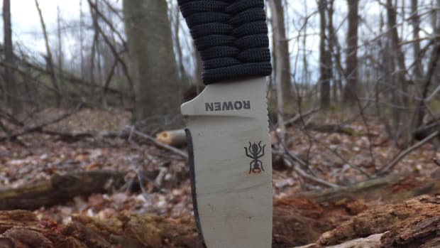 field-testing-the-esee-izula-neck-knife-for-survival-and-backpacking