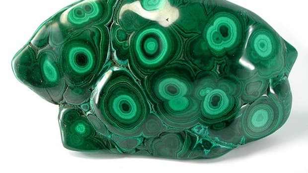 9-healing-properties-of-malachite-to-improve-your-life