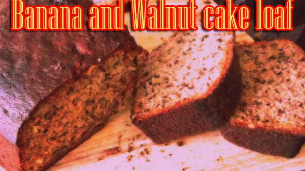 Banana and walnut loaf cake