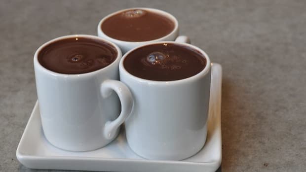 delicious-skinny-hot-chocolate-with-stevia-just-20-calories