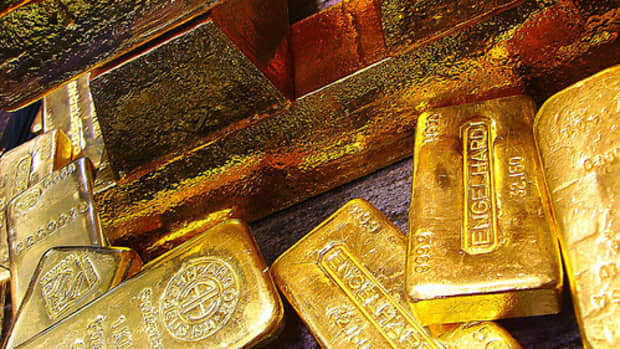 is-it-worth-investing-in-gold-the-pros-and-cons