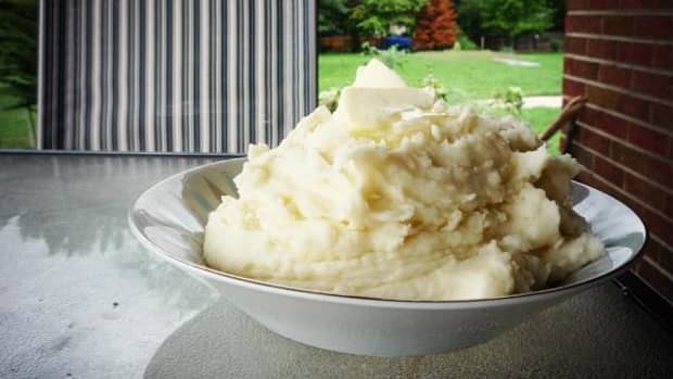 150+ Delicious Toppings for a Mashed Potato Bowl - Delishably