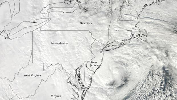 in-the-path-of-super-storm-hurricane-sandy