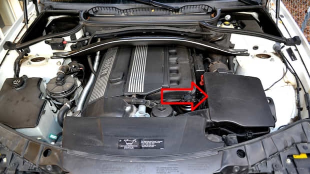 bmw-x3-engine-air-filter-change-how-to-guide