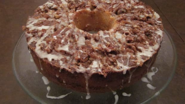 pecan-spice-holiday-coffee-cake