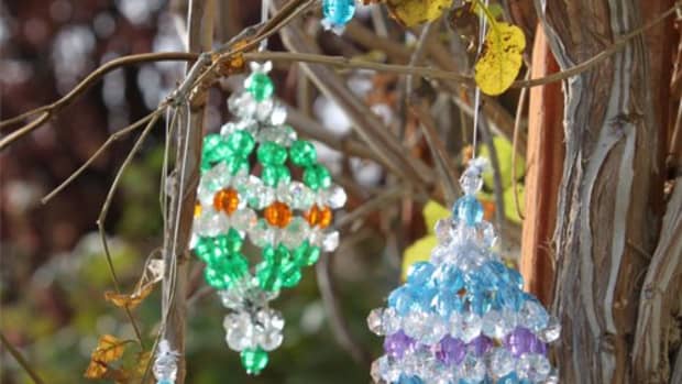 a-unique-beaded-ornament-christmas-ball-pattern