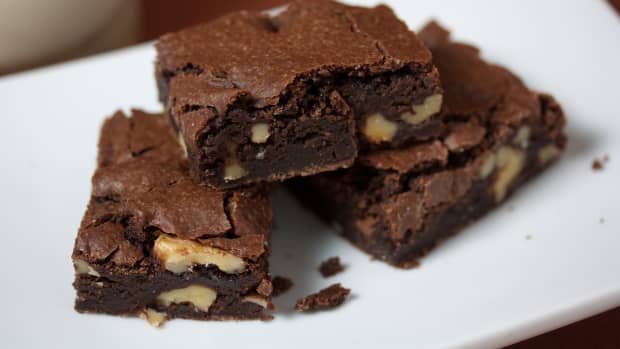 brownies-made-with-cocoa-and-oil
