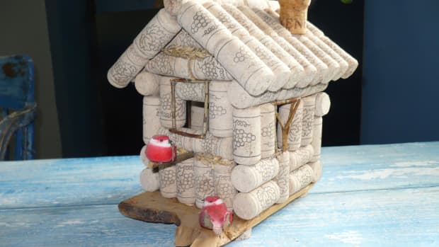 wine-bottle-cork-crafts-how-to-build-a-wine-cork-birdhouse
