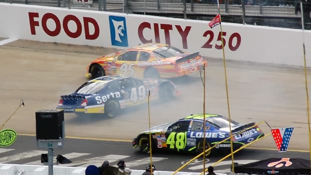 nascar-races-a-look-at-fan-injuries