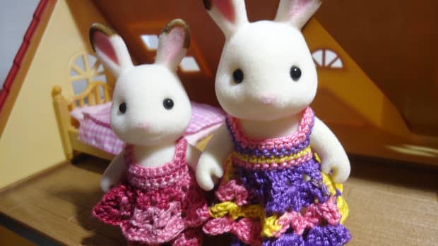 sylvanian-families-shell-stitched-dress-free-crochet-pattern