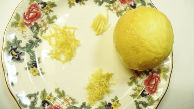 zesting-lemons-without-a-zester