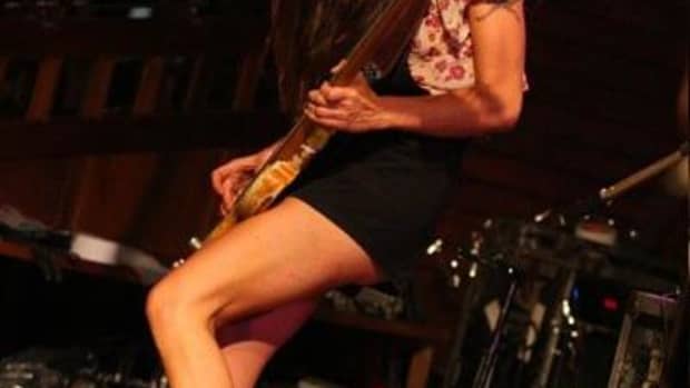the-top-ten-female-bassists