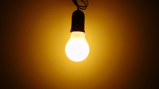 the-facts-about-incandescent-light-bulbs