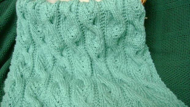 free-afghan-knitting-pattern-sweet-cables-baby-blanket