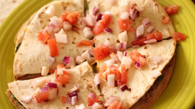 meatless-meal-1-bean-and-vegetable-quesadilla