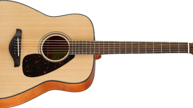 acoustic guitar under 200