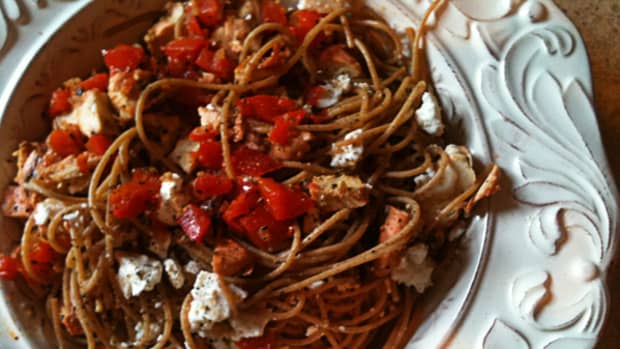 lazy-single-girl-meal-chicken-red-pepper-feta-and-dill-pasta