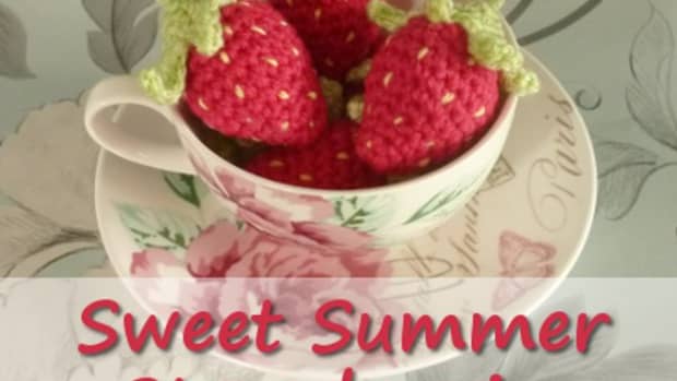 crochet-strawberry-tutorial