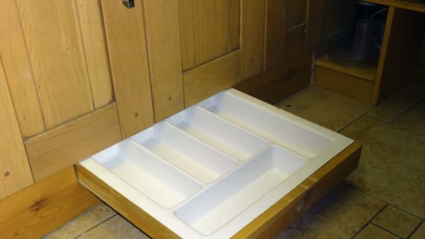 how-to-make-a-kitchen-plinth-drawer