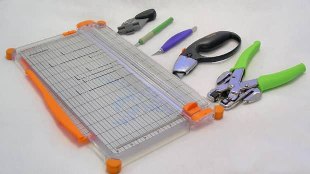 essential-tools-for-scrapbookers