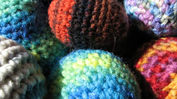 how-to-crochet-easter-eggs-a-free-pattern