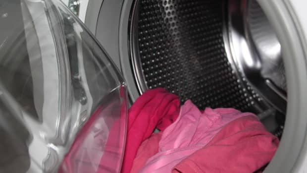 does-washing-clothes-kill-germs