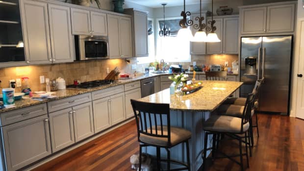 tips-for-successfully-refinishing-kitchen-cabinets