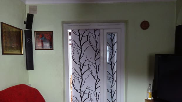 fitting-a-window-roller-blind-to-french-doors