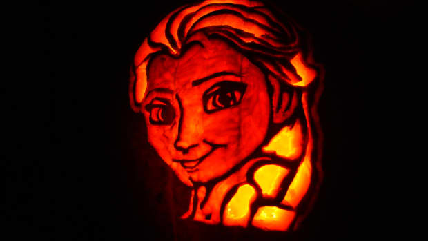 how-to-carve-an-elsa-pumpkin-from-the-disney-movie-frozen