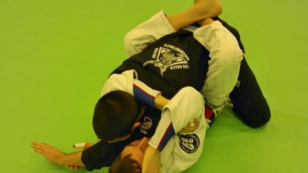 setting-up-and-finishing-the-arm-triangle-from-the-bottom-a-bjj-tutorial