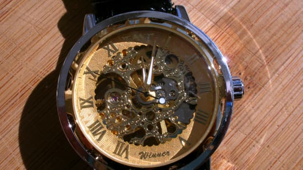 review-of-the-winner-mens-luxury-semi-mechanical-skeleton-watch-387588