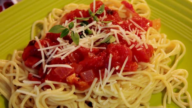fresh-pasta-sauce-that-tastes-like-summer