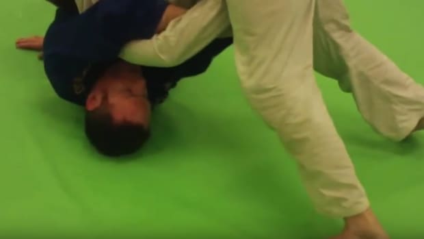 countering-the-spinning-armbar-from-the-bottom-with-a-kimura-a-bjj-tutorial