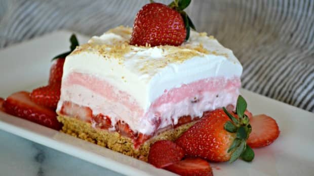 strawberry-birthday-cakes-recipes